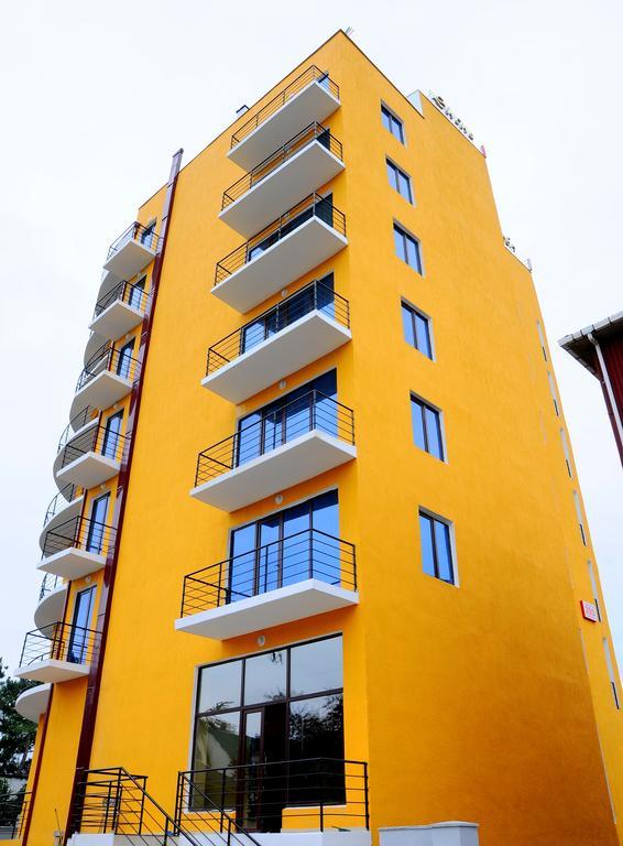 Shine In Kobuleti Hotel Exterior foto